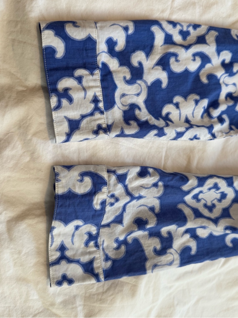 Tommy Bahama Blue & White Scroll-Print Button-Down Tunic Sz M - Picture 6 of 6